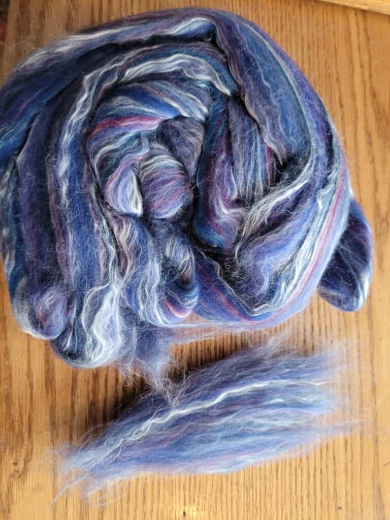 blue and white Merino/silk blend fiber